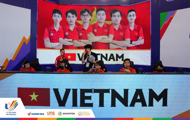 Nụ cười đốn tim khán giả tại SEA Games và nỗi buồn Esports VN một lần nữa lỡ hẹn huy chương tựa game này - Ảnh 2.