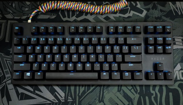 Razer Huntsman V2 TKL Optical - Bàn phím cơ quang học siêu bền bỉ - Ảnh 3.