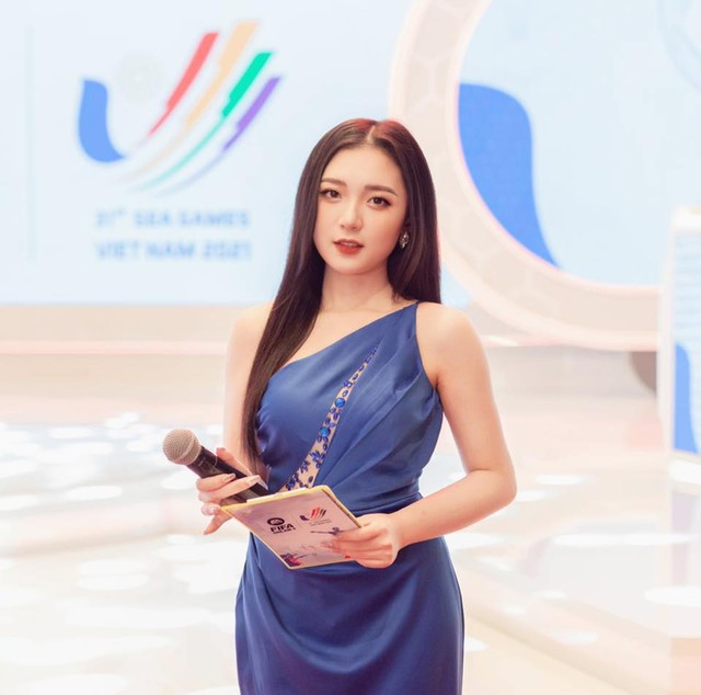Dàn nữ MC Việt đọ sắc trên sân khấu SEA Games, hai người được nước bạn khen ngợi, Mai Dora khác hẳn mọi ngày - Ảnh 2.