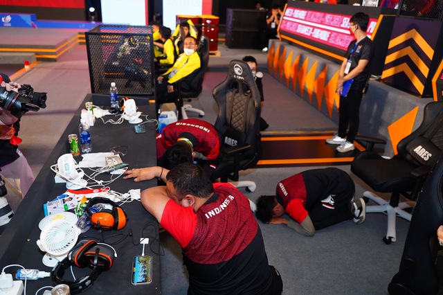 Thất bại đầy tiếc nuối, PUBG Mobile Việt Nam tạm khép lại giấc mơ “tìm vàng” tại SEA Games 31 - Ảnh 11.