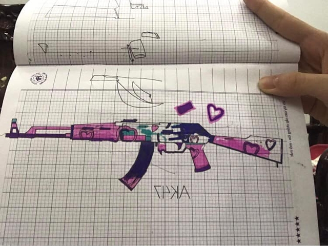 Too passionate, elementary school gamers draw notebooks and get bitter results, it's true that 