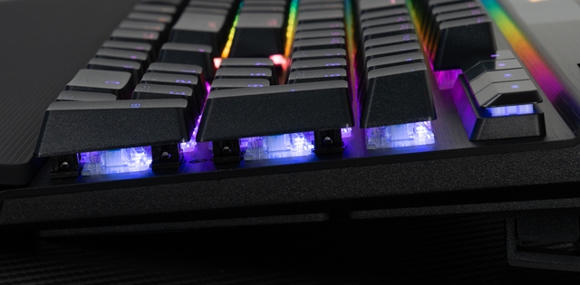 Bàn phím cơ gaming Corsair K70 RGB Pro: Đắt xắt ra miếng với thiết kế cá tính, xịn sò - Ảnh 11.