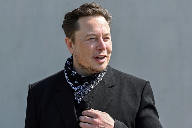  Quản gia bí ẩn đứng sau Elon Musk: Người quản lý phần lớn tiền của tỷ phú Tesla, lặng lẽ đứng sau ánh hào quang  - Ảnh 3.