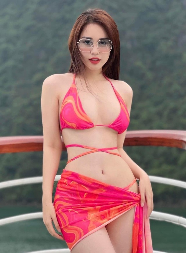  MC xinh đẹp nhất nhì VTV tung ảnh bikini khoe body bỏng rẫy - Ảnh 2.