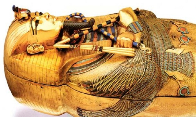  Khai quật từng lớp quan tài vị vua lừng danh của Ai Cập: Lộ ra kiệt tác - Ảnh 7.