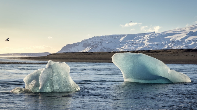 Các nhà khoa học đề xuất 2 sáng kiến không tưởng để cứu lớp băng vùng cực, thoạt nghe ai cũng cho là viển vông - Ảnh 2.