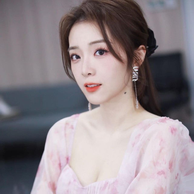 MC Candice được xem là biểu tượng của LPL - nguồn: Instagram NV