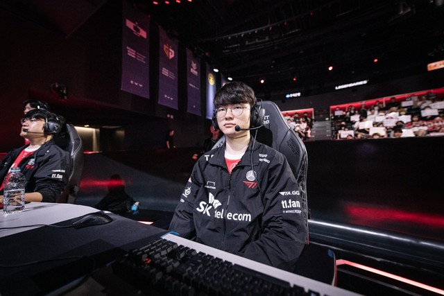 It's not too strange that famous Esports players like Faker have insurance