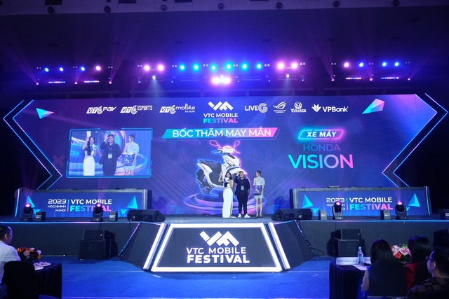 VTC Mobile Festival với hơn 4.000 game thủ tham gia - “Đại tiệc” tri ân giàu cảm xúc - Ảnh 2.