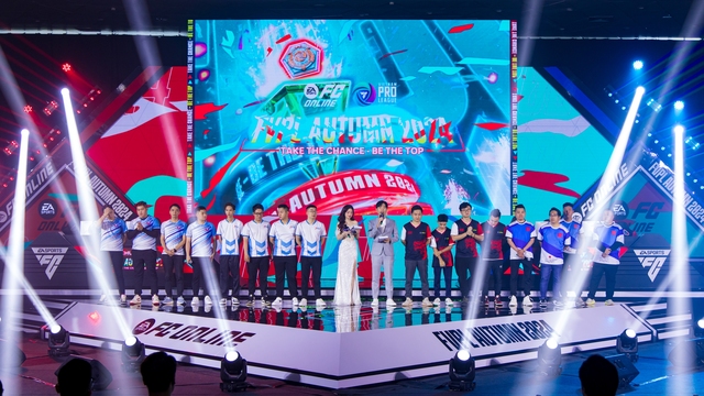 Thần đồng PES một thời lên ngôi vương tại Chung kết FVPL Autumn 2024: Chạm đến đỉnh cao- Ảnh 3.