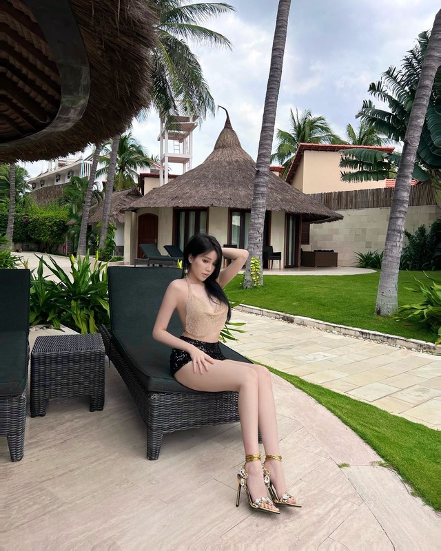 "Hot girl phú bà" khoe dáng nóng bỏng khiến cộng đồng bùng nổ nhưng cũng có ý kiến trái chiều- Ảnh 4.