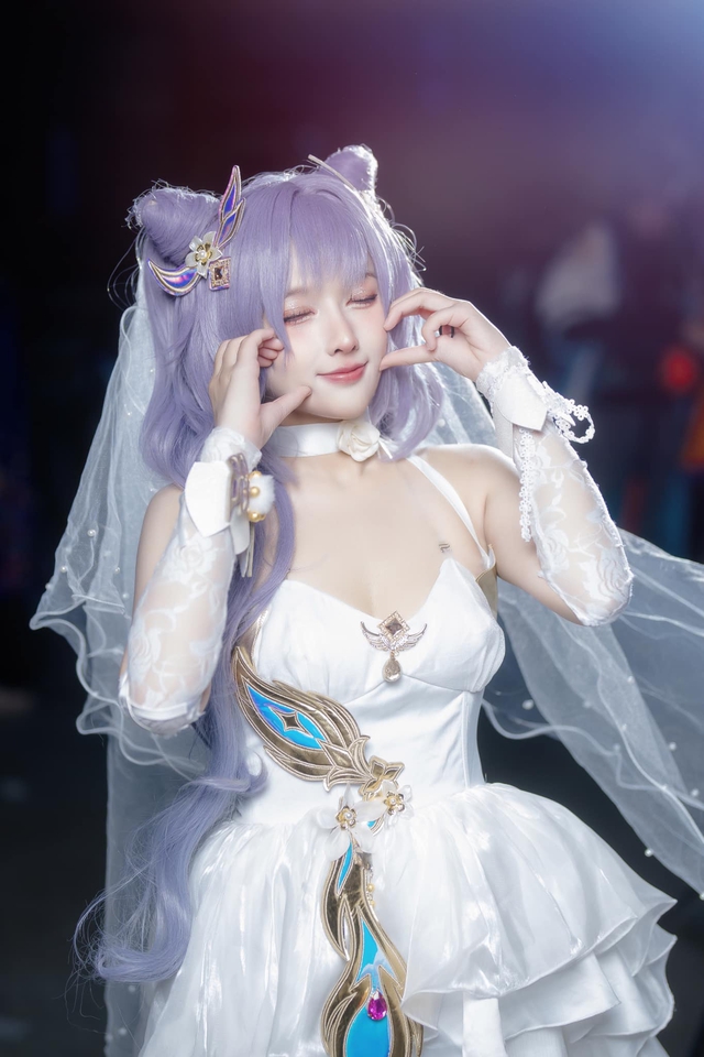 Thoát vai cosplayer gợi cảm, cô gái xinh đẹp bừng sáng với diện mạo "bạch nguyệt quang"- Ảnh 8.