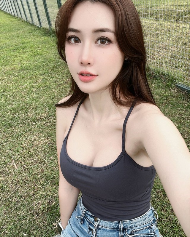 Xuất hiện cô nàng hot girl học thức quá cao, vẫn lựa chọn "nghề tay trái" làm đồng nghiệp của Yua Mikami- Ảnh 5.