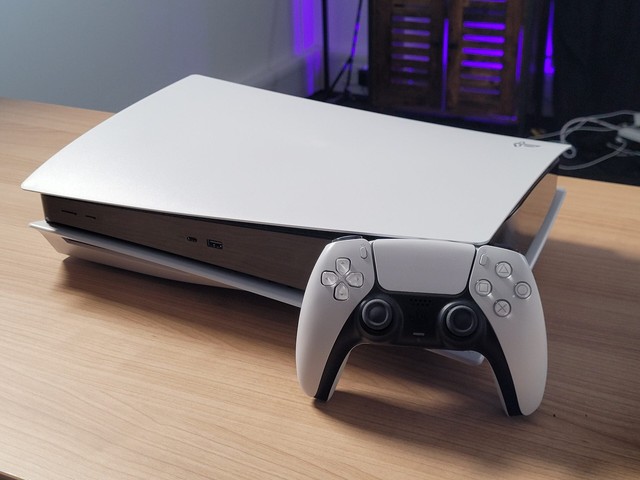 PS5 sắp hết vòng đời, phiên bản PlayStation mới chuẩn bị ra mắt - Ảnh 1.