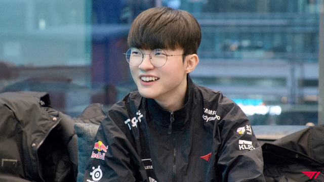 Faker ngay lập tức có màn tấu hài trên kênh stream Faker-rank-1-1707370883511934235341