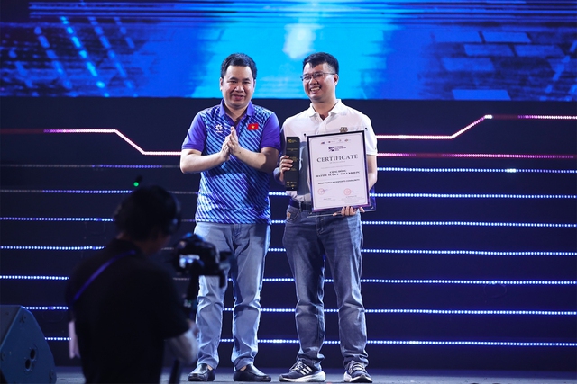 Vietnam Game Awards 2024: Đấu Trường Chân Lý và Liên Quân Mobile thống trị mọi hạng mục của Esports- Ảnh 9.
