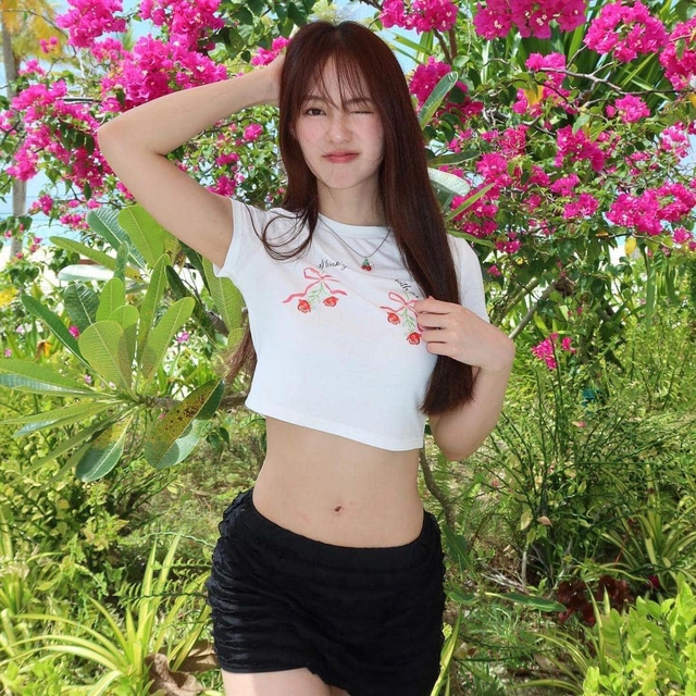 Lộ diện hot girl Thái Lan xinh đẹp, sánh bên "idol" Free Fire- Ảnh 4.