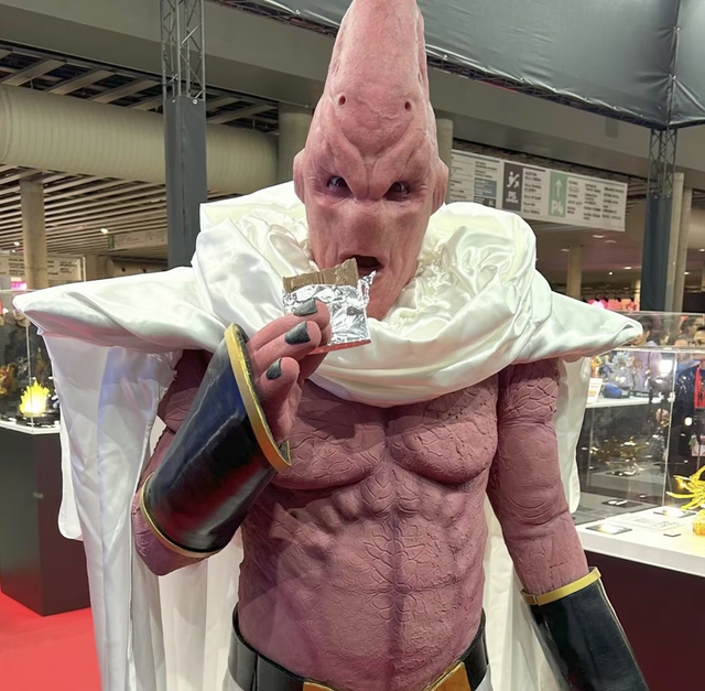 Dragon Ball: Super Buu trở nên đáng sợ hơn qua bộ ảnh cosplay chân thực- Ảnh 3.