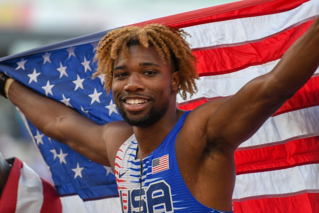 Noah Lyles là VĐV vừa giành Huy chương Vàng Olympic nội dung 100m nam cho đoàn thể thao Mỹ