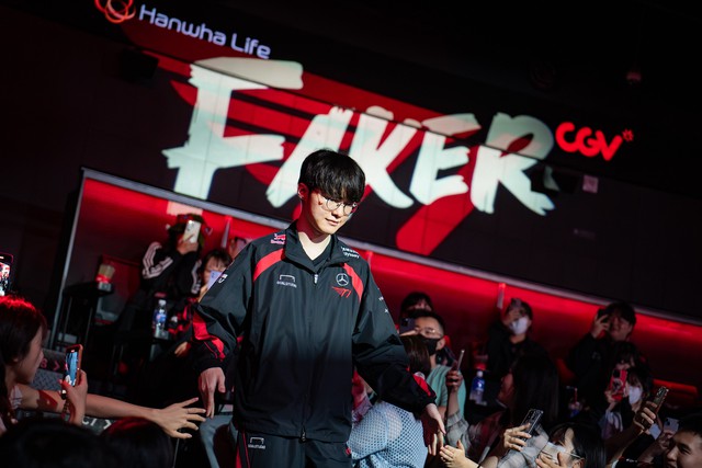 Nhưng LCK không thể mãi dựa vào T1 và Faker