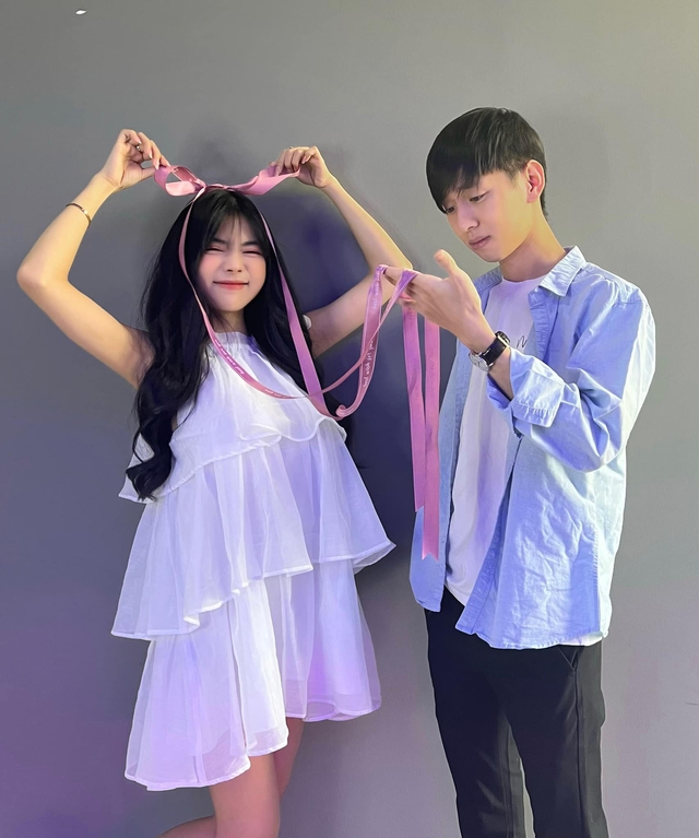 Nữ MC Mai Dora tung ra bộ ảnh cosplay Ahri đầy gợi cảm