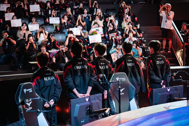 T1 hiện tại là tập thể duy nhất trong số 3 đội còn lại của playoffs LCK Mùa Hè 2024 luôn góp mặt ít nhất là top 3 các giải đấu mà họ tham dự, cả quốc nội lẫn quốc tế