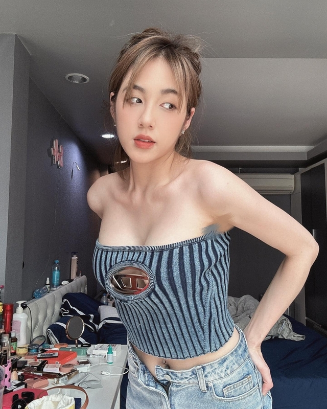 Hot girl Trân Mèo bị 