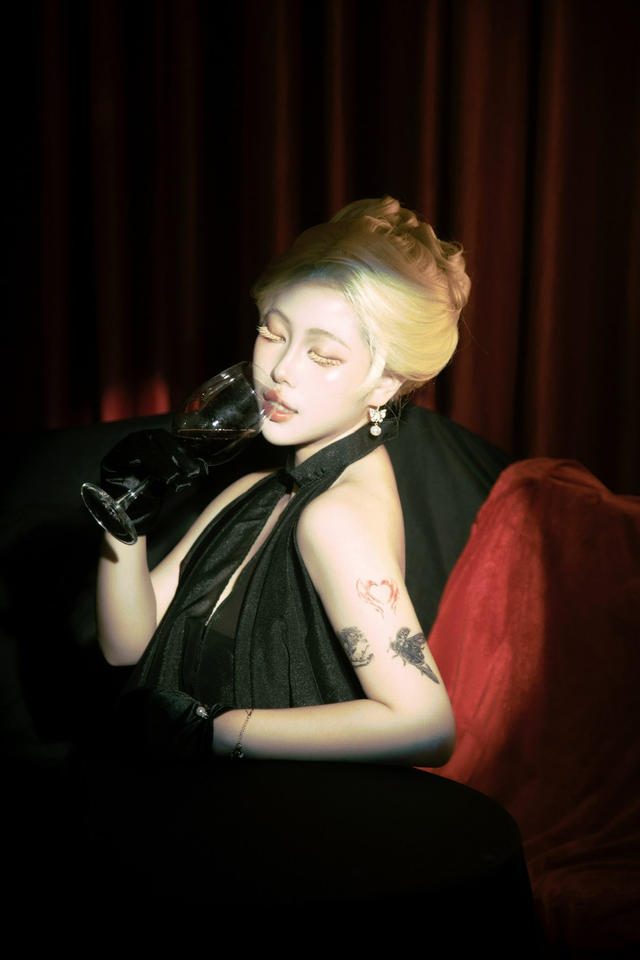 Coser Việt quá táo bạo, "zoom" cận cảnh một chi tiết khiến vô số anh em game thủ "gục ngã- Ảnh 1. Coser Việt quá táo bạo, "zoom" cận cảnh một chi tiết khiến vô số anh em game thủ "gục ngã- Ảnh 1.