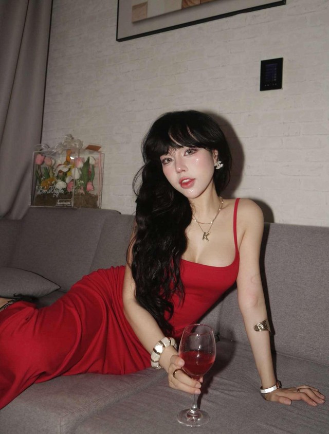 Bảo Khuyên Susan lên đồ, nhan sắc đến mức netizen phải thốt lên: "Si mê ánh mắt"- Ảnh 3.