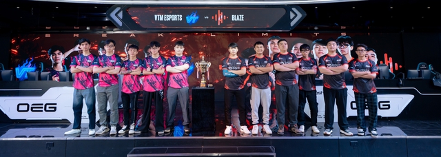 Trận thư hùng đỉnh cao giữa 2 đội tuyển CS2 xuất sắc nhất Việt Nam - VTM Esports và BLAZE