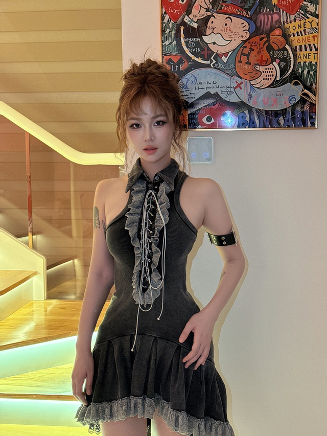 MisThy bất ngờ “gãy kiếm” khiến fan hốt hoảng, chưa kịp ngầu đã vội… quy ẩn giang hồ- Ảnh 1. MisThy bất ngờ “gãy kiếm” khiến fan hốt hoảng, chưa kịp ngầu đã vội… quy ẩn giang hồ- Ảnh 1.