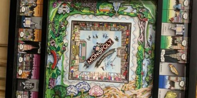 Xuất hiện phiên bản game "Cờ Tỷ Phú" siêu hiếm, giá sơ sơ khoảng 52 tỷ- Ảnh 3.