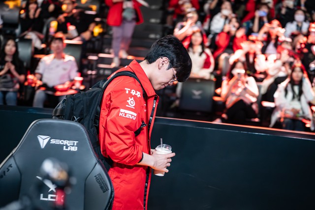 [Raybet] Faker chia sẻ đầy cay đắng sau trận thua NS