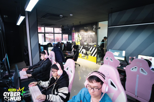 OEG Cyber Hub Facility 3 "falls" on opening day, ambition to cover the whole country 4 OEG Cyber Hub's third venue opening day, experiencing a lively atmosphere.