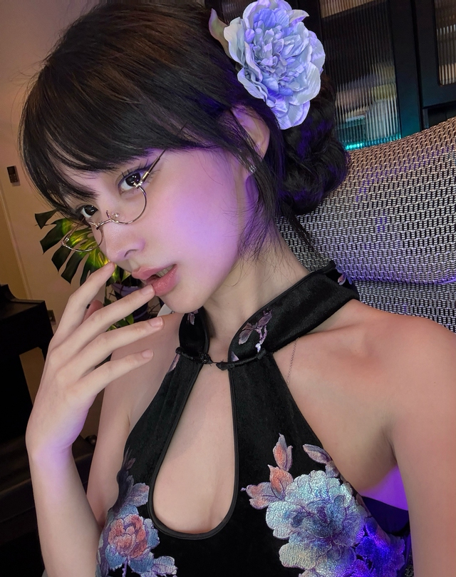 Nữ streamer LMHT chơi nhạc ngay trên sóng khiến đối thủ cũng không thể ngờ đến- Ảnh 5. Nữ streamer LMHT chơi nhạc ngay trên sóng khiến đối thủ cũng không thể ngờ đến- Ảnh 5.
