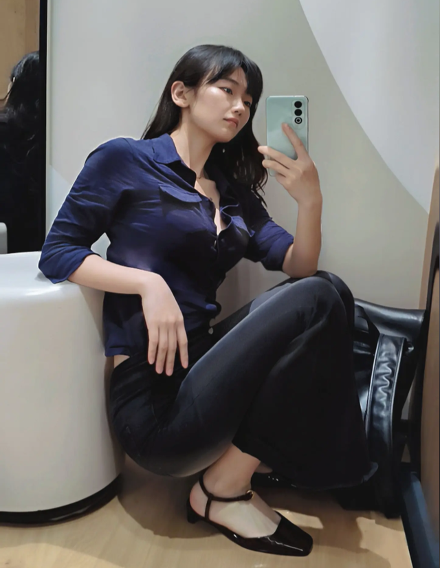 Thực sự rất giống Faker Thực sự rất giống Faker