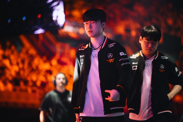 Một hình ảnh của Faker tại MSI 2025 khiến nhiều người bồi hồi Một hình ảnh của Faker tại MSI 2025 khiến nhiều người bồi hồi