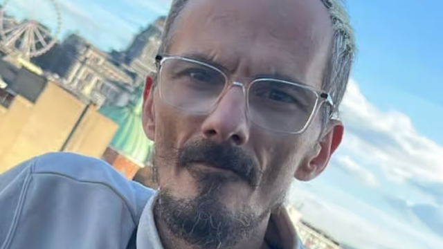 Bị ngược đãi, nam streamer Bị ngược đãi, nam streamer
