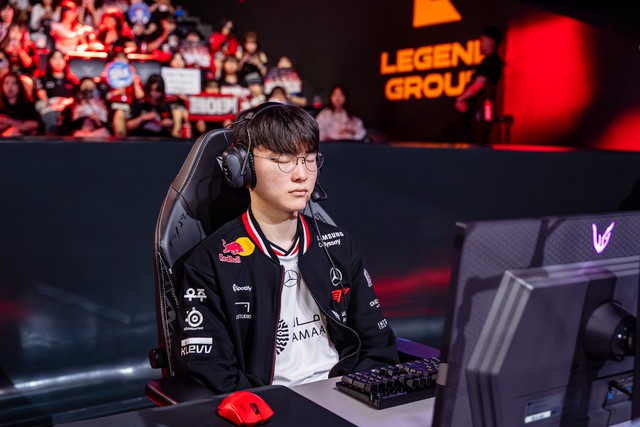 Faker tiếp tục bị biến thành 