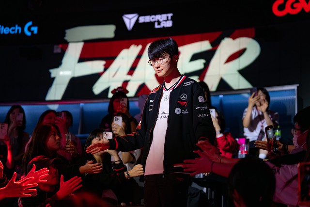 Faker thực sự chưa vận hành được vị tướng Yone Faker thực sự chưa vận hành được vị tướng Yone