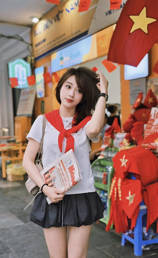 Mê mẩn trước 10 giây thả dáng của hot girl Hà Kim đình đám một thời- Ảnh 1. Mê mẩn trước 10 giây thả dáng của hot girl Hà Kim đình đám một thời- Ảnh 1.