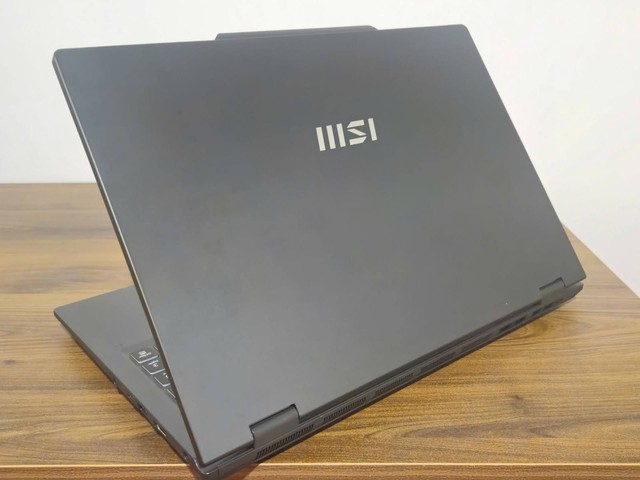 MSI Venture A15AI - Sức mạnh AI hội tụ, tối ưu cho công việc và sáng tạo- Ảnh 10.