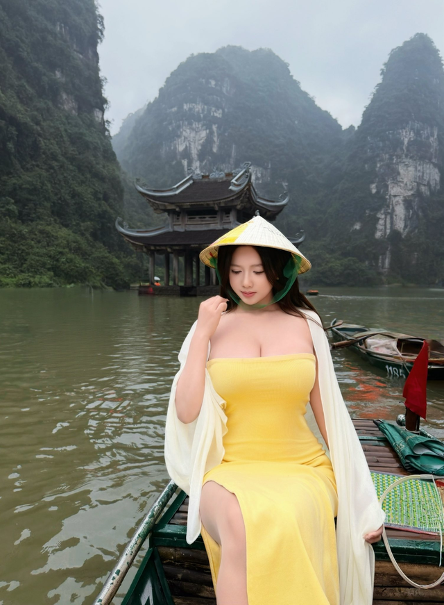 Outfit "nghiêng nước nghiêng thành" của hot girl xinh đẹp khiến triệu anh em "rụng tim"- Ảnh 2.