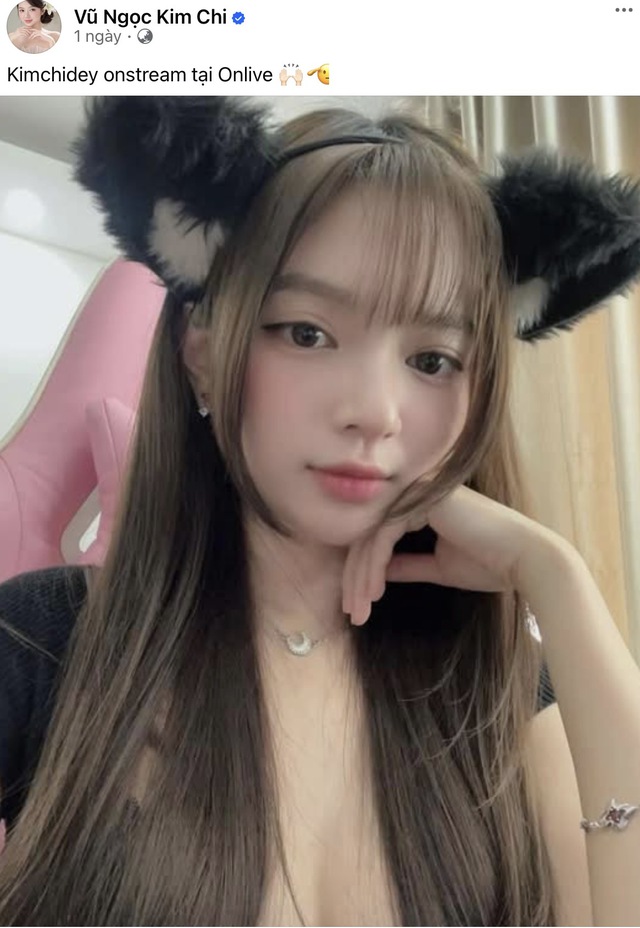 "Nữ thần" Chi Củ Cải trở lại làng streamer, fan phấn khích vì thần tượng ngày càng "chăm" live- Ảnh 7. "Nữ thần" Chi Củ Cải trở lại làng streamer, fan phấn khích vì thần tượng ngày càng "chăm" live- Ảnh 7.