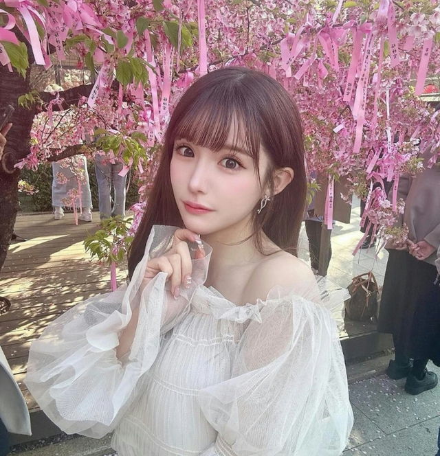 Nữ hot girl Nhật Bản chi hơn 4,5 tỷ đồng để "đập mặt xây lại", công khai ảnh trước và sau khiến cộng đồng mạng choáng váng- Ảnh 4.
