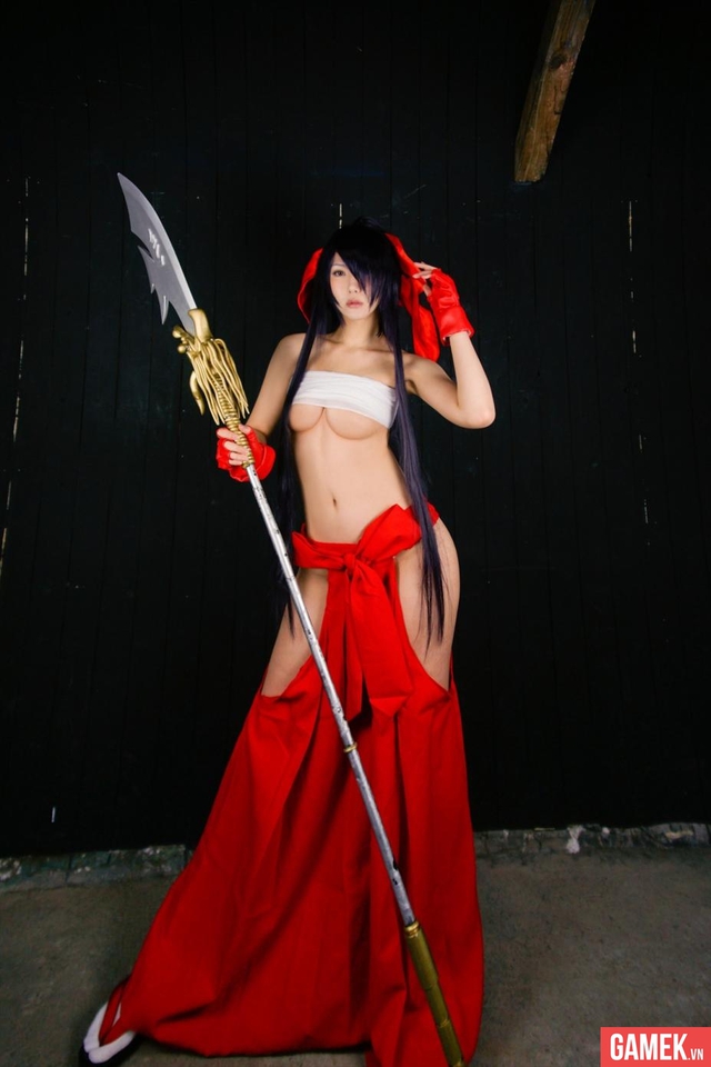 Bỏng mắt với cosplay về 