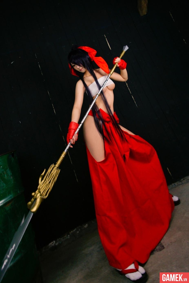 Bỏng mắt với cosplay về 