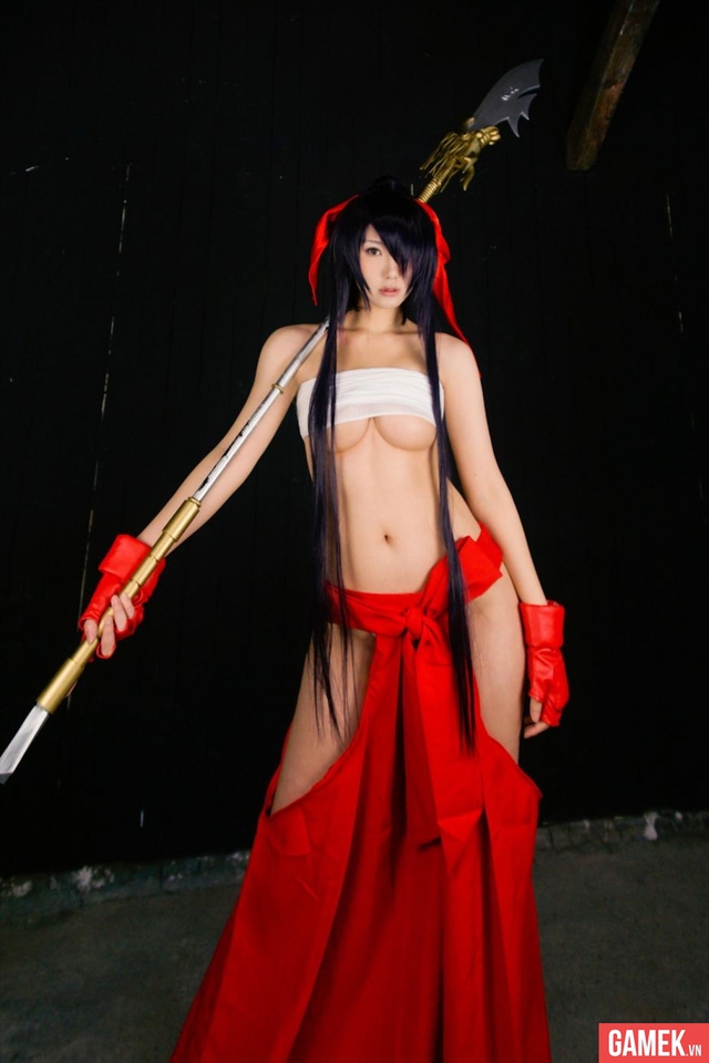 Bỏng mắt với cosplay về 