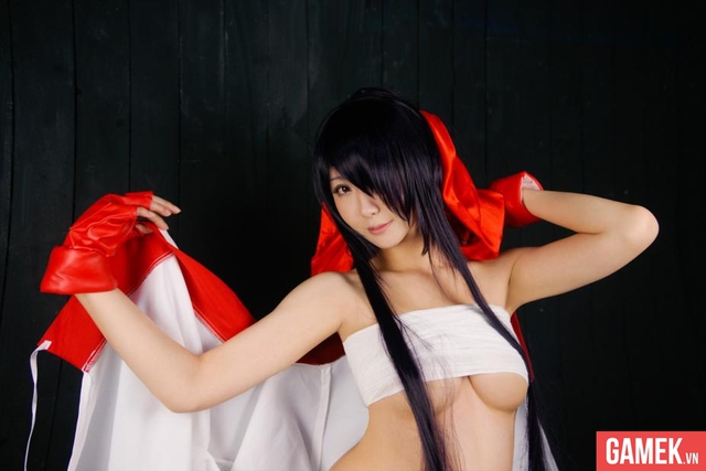 Bỏng mắt với cosplay về 