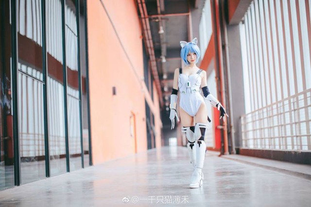 Ngẩn ngơ với cosplay cô nàng Rei Ayanami trong Anime Evangelion